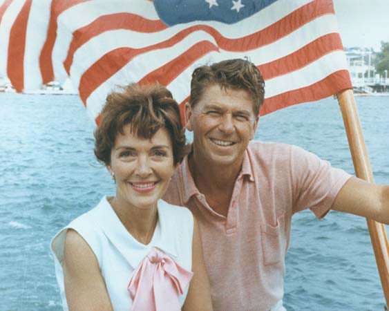 Ronald_Reagan_and_Nancy_Reagan_aboard_a_boat_in_California_1964.jpg